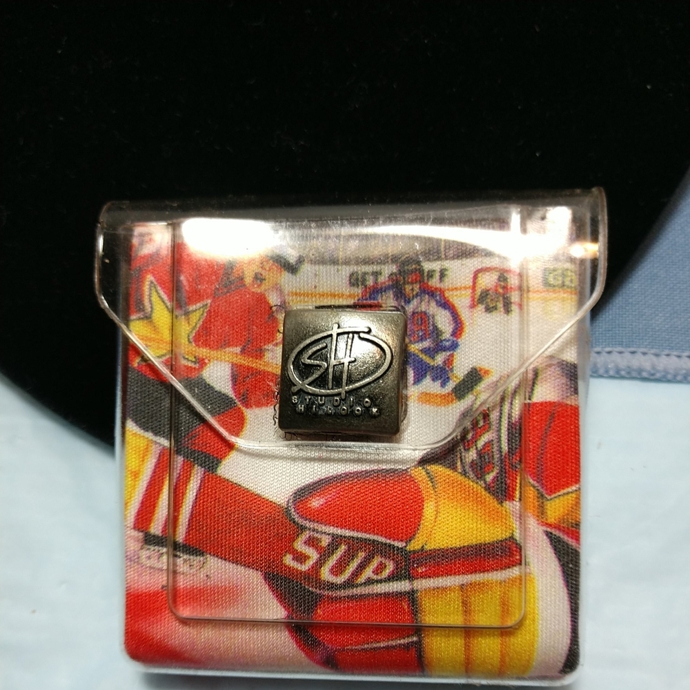 - 🆕🏒 Microfiber Cleaning Cloth HOCKEY with Art Pics by Artist
